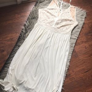 David’s Bridal Lace Keyhole tie back halter dress